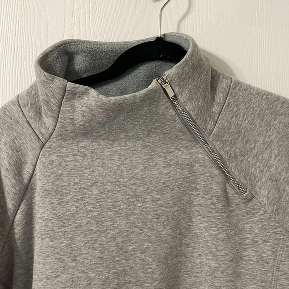Athleta Cozy Karma Pullover Light Gray Size XS - Picture 8 of 12
